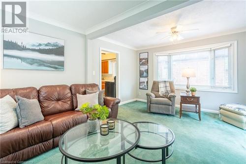 276 Bowman Street, Hamilton, ON - Indoor Photo Showing Living Room