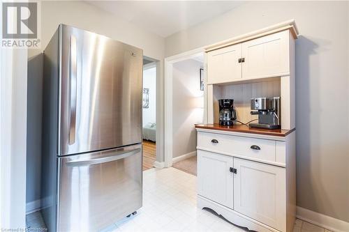 276 Bowman Street, Hamilton, ON - Indoor Photo Showing Kitchen