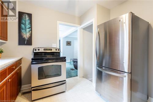 276 Bowman Street, Hamilton, ON - Indoor Photo Showing Kitchen