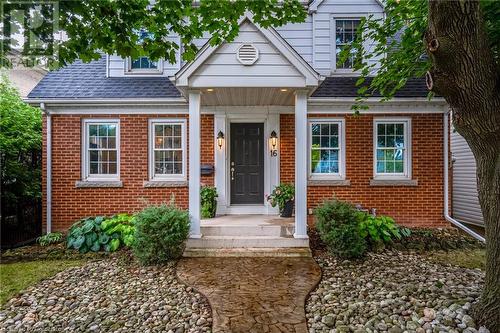 16 Durham Road, Stoney Creek, ON - Outdoor With Facade