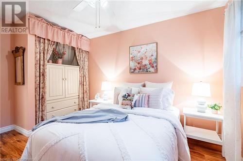 5029 Pinedale Avenue Unit# 64, Burlington, ON - Indoor Photo Showing Bedroom