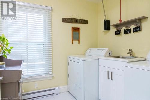 377 Hess Street S, Hamilton, ON - Indoor Photo Showing Laundry Room