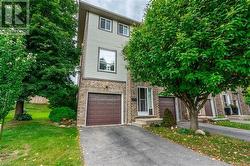 384 LIMERIDGE Road E Unit# 11  Hamilton, ON L9A 2S7