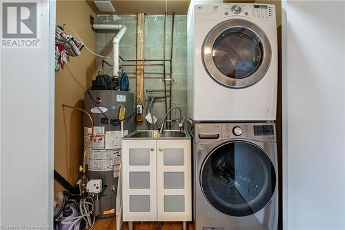 384 Limeridge Road E Unit# 11, Hamilton, ON - Indoor Photo Showing Laundry Room