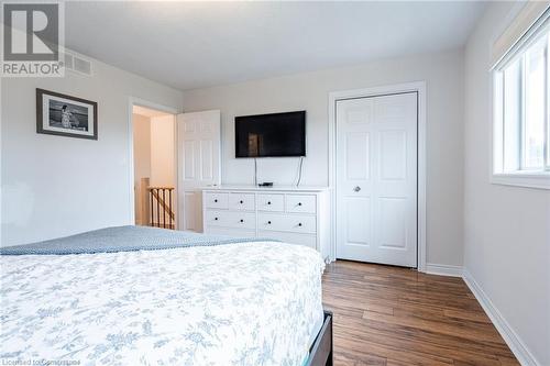 384 Limeridge Road E Unit# 11, Hamilton, ON - Indoor Photo Showing Bedroom