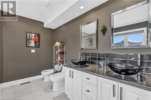 34 Penfold Court, Mount Hope, ON - Indoor Photo Showing Bathroom