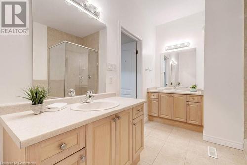 35 Landscapes Trail, Hamilton, ON - Indoor Photo Showing Bathroom