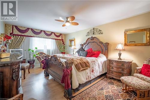 62 Bridlewood Drive, Dundas, ON - Indoor Photo Showing Bedroom