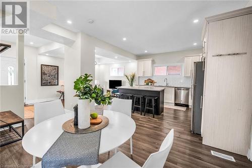 248 Murray Street, Brantford, ON - Indoor Photo Showing Dining Room