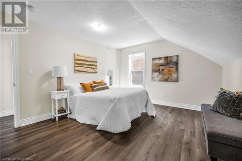 248 Murray Street, Brantford, ON - Indoor Photo Showing Bedroom