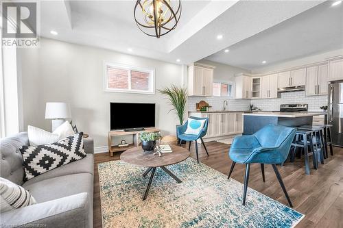 248 Murray Street, Brantford, ON - Indoor Photo Showing Living Room