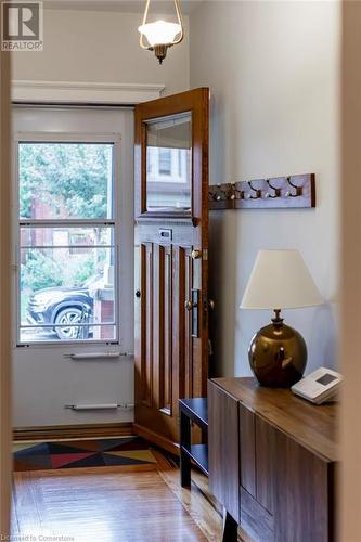 40 Gladstone Avenue, Hamilton, ON - Indoor Photo Showing Other Room