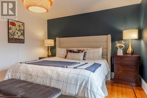 40 Gladstone Avenue, Hamilton, ON - Indoor Photo Showing Bedroom