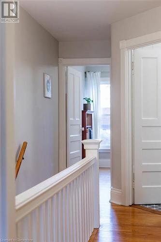 40 Gladstone Avenue, Hamilton, ON - Indoor Photo Showing Other Room