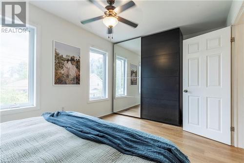 173 Simcoe Street E, Hamilton, ON - Indoor Photo Showing Bedroom