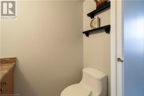 21 Knightsbridge Road Unit# 1602, Brampton, ON - Indoor Photo Showing Bathroom