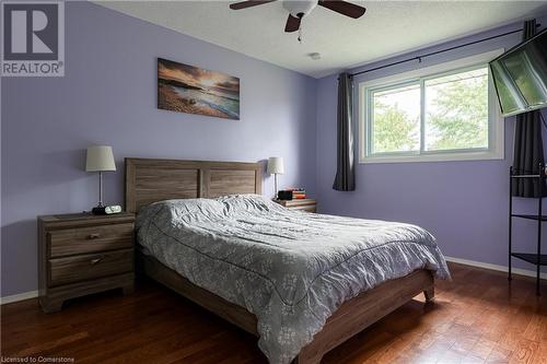 7976 Paddock Trail Drive, Niagara Falls, ON - Indoor Photo Showing Bedroom