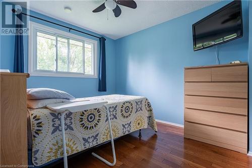 7976 Paddock Trail Drive, Niagara Falls, ON - Indoor Photo Showing Bedroom