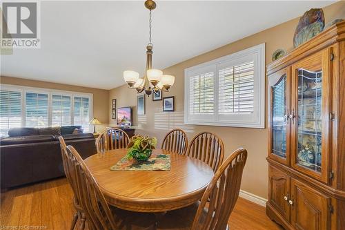 59 Mountbatten Drive, Hamilton, ON - Indoor Photo Showing Dining Room