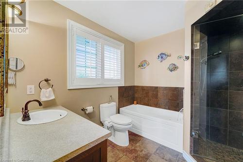 59 Mountbatten Drive, Hamilton, ON - Indoor Photo Showing Bathroom