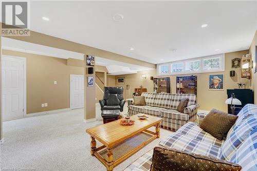 59 Mountbatten Drive, Hamilton, ON - Indoor Photo Showing Living Room