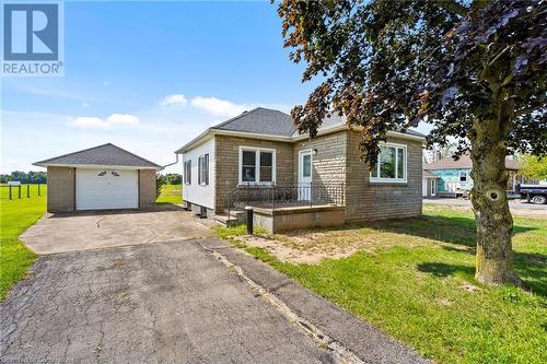 1095 Barron Road, Thorold, ON - Outdoor