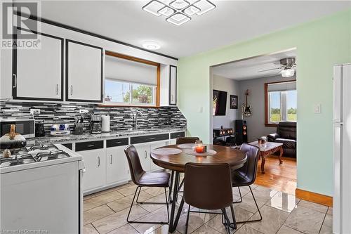 1095 Barron Road, Thorold, ON - Indoor Photo Showing Dining Room