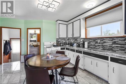 1095 Barron Road, Thorold, ON - Indoor Photo Showing Dining Room