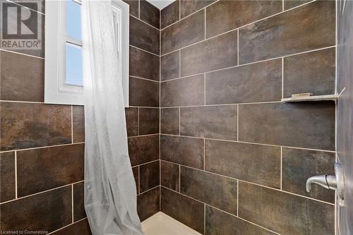 1095 Barron Road, Thorold, ON - Indoor Photo Showing Bathroom