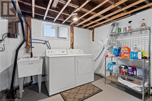 1095 Barron Road, Thorold, ON - Indoor Photo Showing Laundry Room