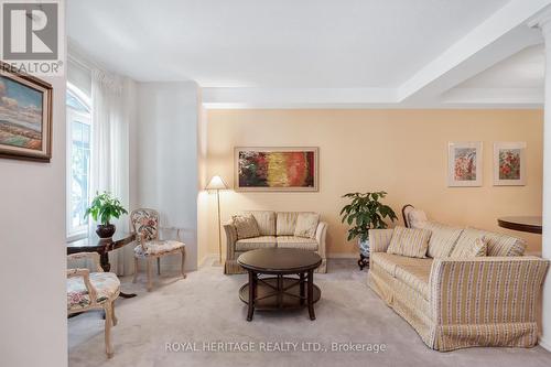 35 Queens Plate Drive, Markham, ON - Indoor Photo Showing Living Room