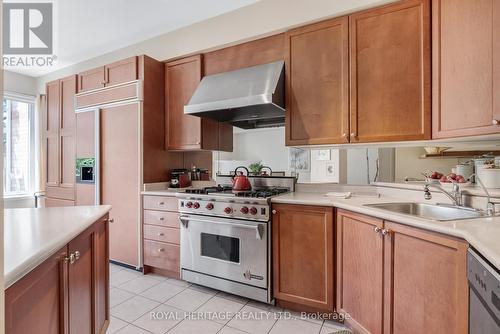 35 Queens Plate Drive, Markham, ON - Indoor Photo Showing Kitchen