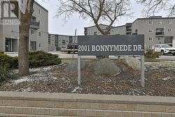 2001 Bonnymede Drive Unit# 140  Mississauga, ON L5J 4H8