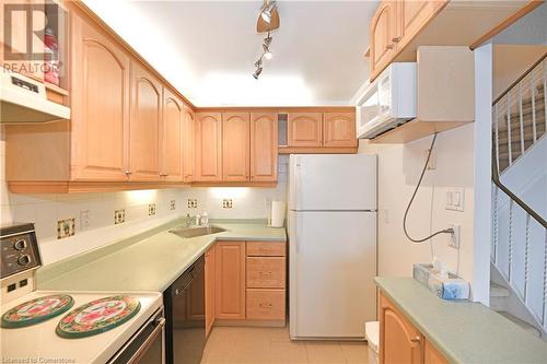 Kitchen - 2001 Bonnymede Drive Unit# 140, Mississauga, ON - Indoor Photo Showing Kitchen