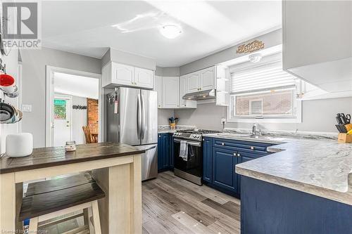 34 Murray Street, Grimsby, ON - Indoor Photo Showing Kitchen With Stainless Steel Kitchen With Upgraded Kitchen