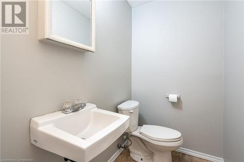 890 Limeridge Road E Unit# 38, Hamilton, ON - Indoor Photo Showing Bathroom