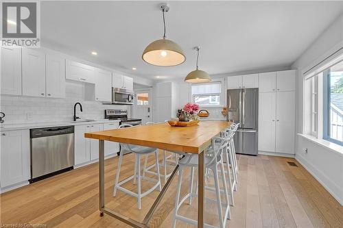 382 Lodor Street, Ancaster, ON - Indoor Photo Showing Kitchen With Upgraded Kitchen