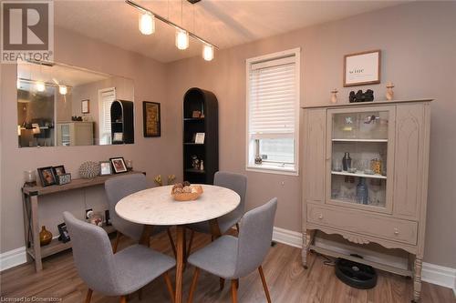 8 East 31St Street, Hamilton, ON - Indoor Photo Showing Dining Room