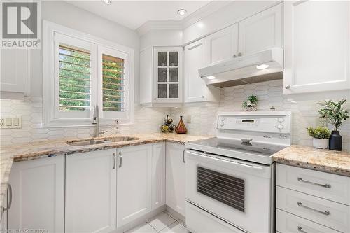 11 Bartonville Court, Hamilton, ON - Indoor Photo Showing Kitchen With Double Sink