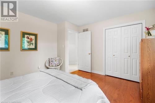 11 Bartonville Court, Hamilton, ON - Indoor Photo Showing Bedroom