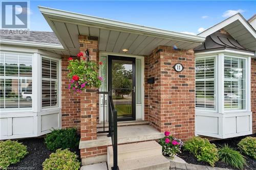 11 Bartonville Court, Hamilton, ON - Outdoor