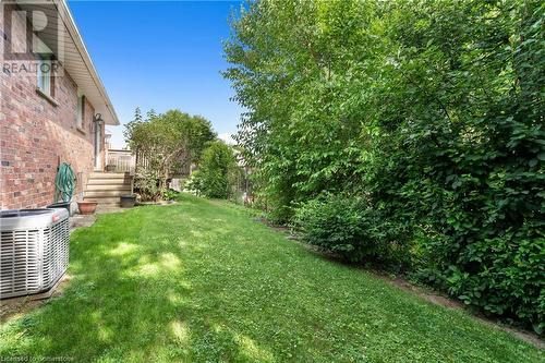 11 Bartonville Court, Hamilton, ON - Outdoor