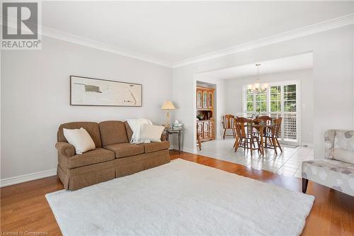 11 Bartonville Court, Hamilton, ON - Indoor Photo Showing Living Room