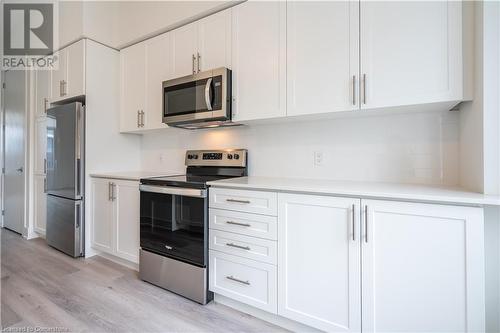 10 Windward Drive Unit# 76, Grimsby, ON - Indoor Photo Showing Kitchen