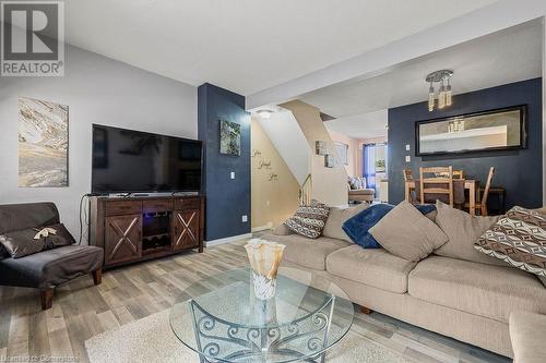 6 Loconder Drive Unit# 17, Hamilton, ON 