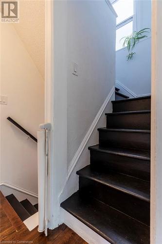 33 Homewood Avenue, Hamilton, ON - Indoor Photo Showing Other Room