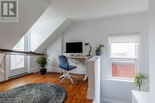 33 Homewood Avenue, Hamilton, ON - Indoor Photo Showing Other Room