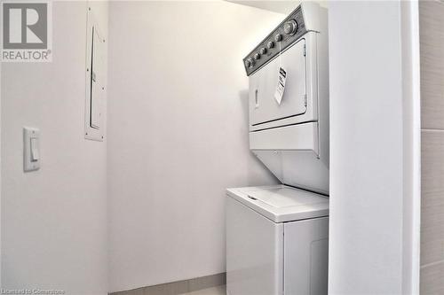 2486 Old Bronte Road Unit# 706, Oakville, ON - Indoor Photo Showing Laundry Room