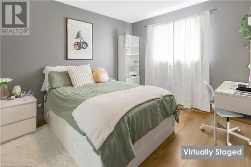 128 Summers Drive, Thorold, ON - Indoor Photo Showing Bedroom