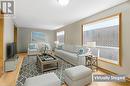 128 Summers Drive, Thorold, ON  - Indoor Photo Showing Living Room 